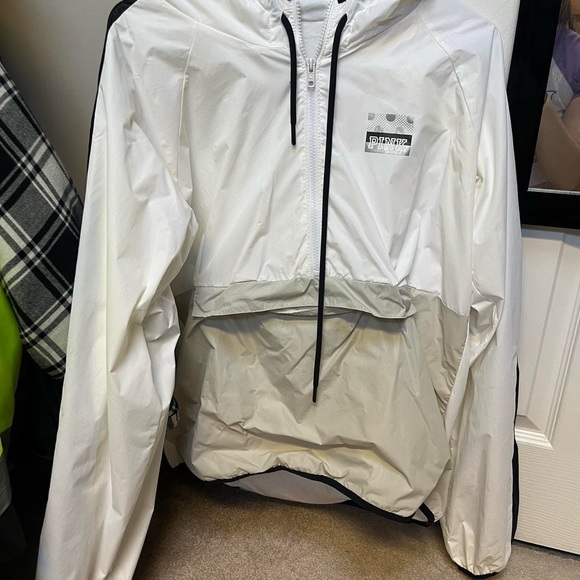 Victoria Secret PINK Grey and White Windbreaker with hood - Picture 1 of 2